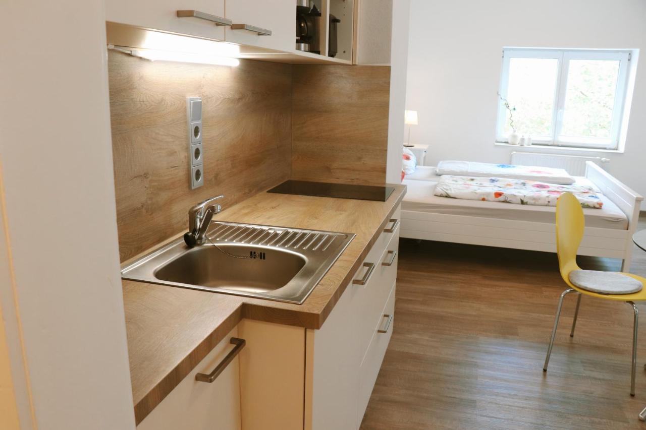 Helles Apartment Fuer 1-2 Pers. Mit Parkplatz Und Wifi Kraiburg am Inn Eksteriør bilde