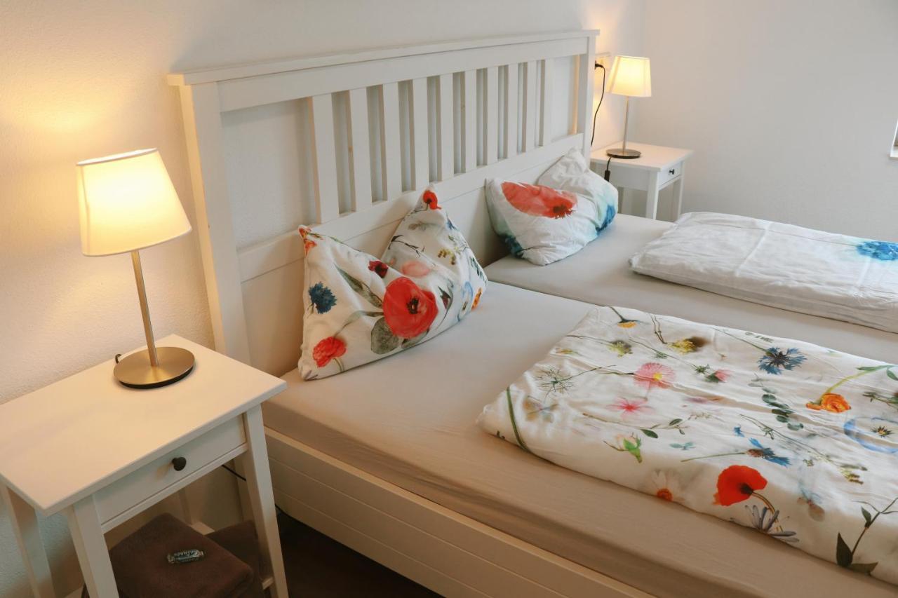 Helles Apartment Fuer 1-2 Pers. Mit Parkplatz Und Wifi Kraiburg am Inn Eksteriør bilde